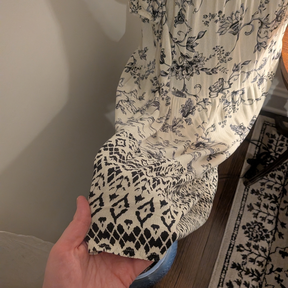 Knox Rose Black and Cream Floral Long Sleeve Dress - Picture 10 of 12